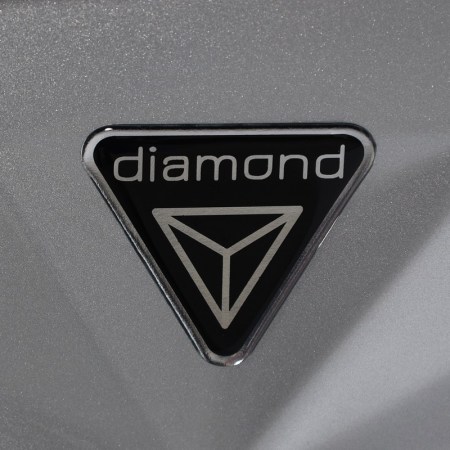 Junama V2 Diamond satín mirror 2 o 3 en 1 carro de bebé blanco plata (5)